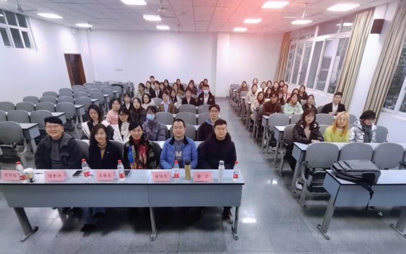 d4b347f3-685c-4ae3-bb85-ca3d35cc32cf.jpg