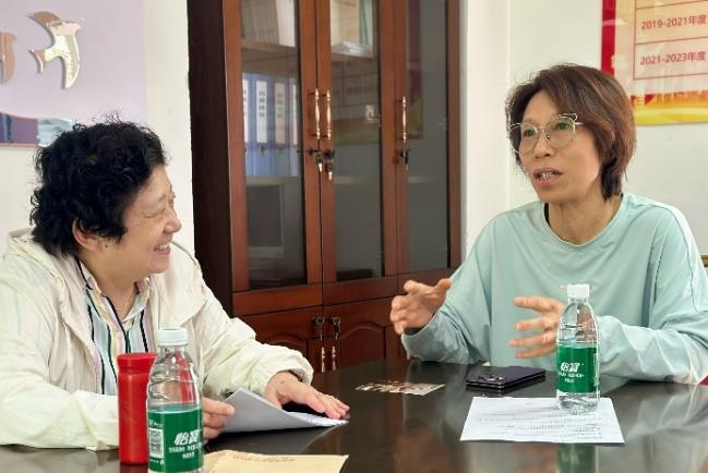 刘博森先生女儿与体育部教师王方讲述先生经历