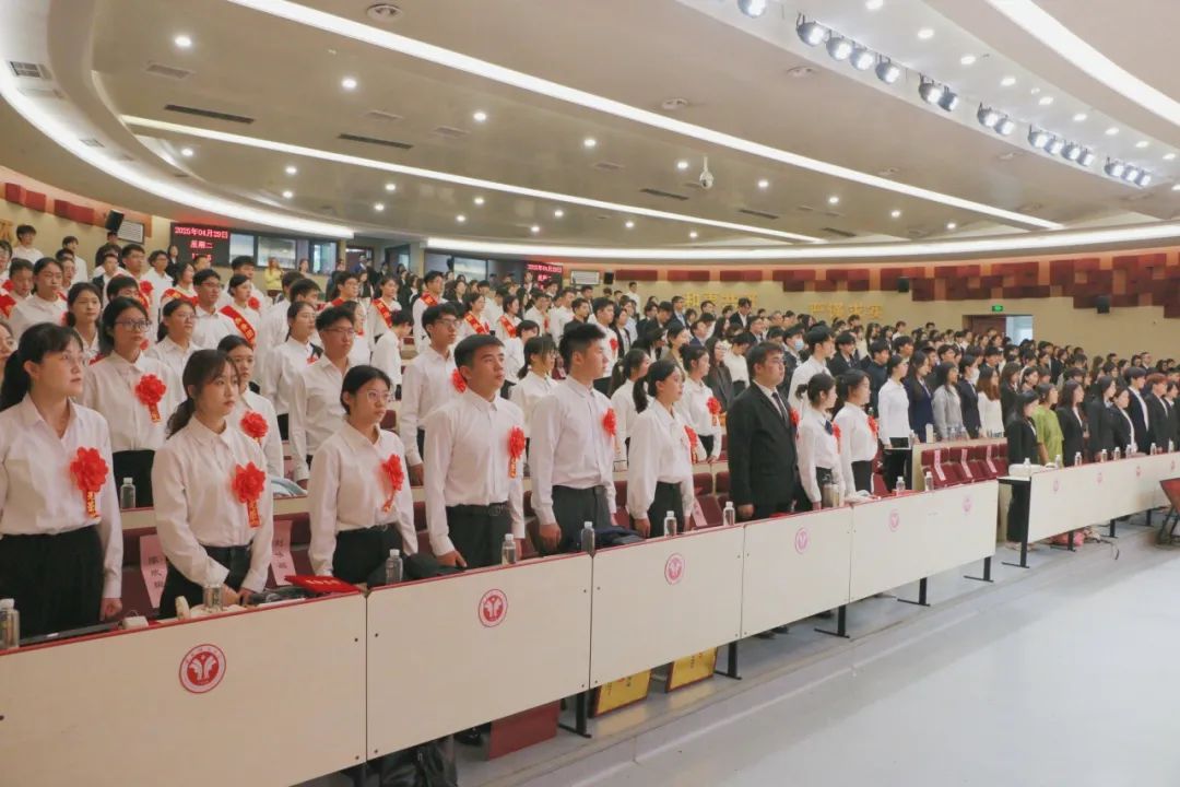 会议现场1.jpg