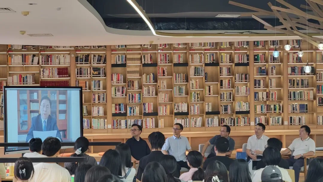 图片读书会.png
